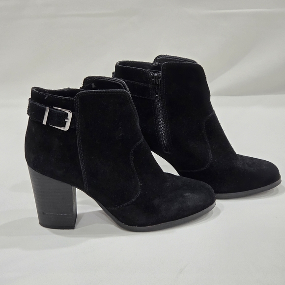 Gianni Bini Shoes - Gianni Bini Block Heel Ankle Boots / Booties